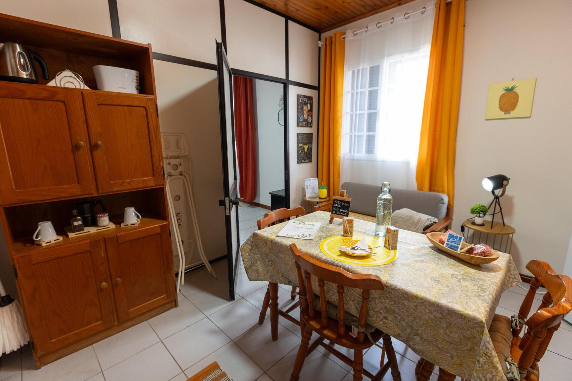 Casa Dos Guerra - Studio Apartments Ponta Delgada  Ngoại thất bức ảnh